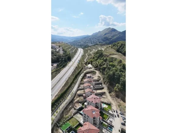 Tirane, shes Vile 3 Katshe Kati 4, 400 m² 1.500.000 € (Rezidenca Secret Garden Tirana, Albania)