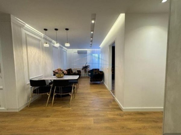 Tirane, shitet apartament 2+1 Kati 5, 71 m² 225.000 € (Stadiumi Dinamo)