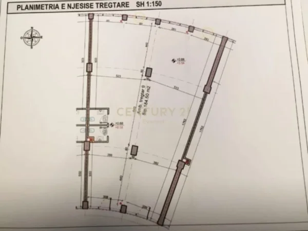 Tirane, jepet me qera ambjent biznesi Kati 0, 185 m² 4.000 € (Lake View)