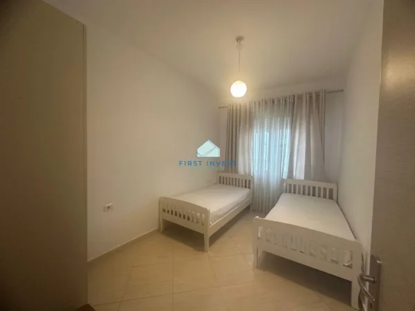 Tirane, jepet me qera apartament 2+1+Aneks+Ballkon Kati 6, 109 m² 600 € (Bill Klinton)