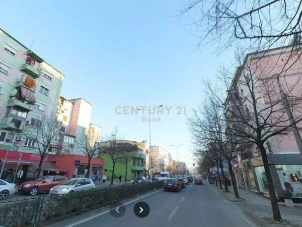 Tirane, shes ambjent biznesi Kati 0, 120 m² 350.000 € (Rruga Bardhyl Tirana, Albania)