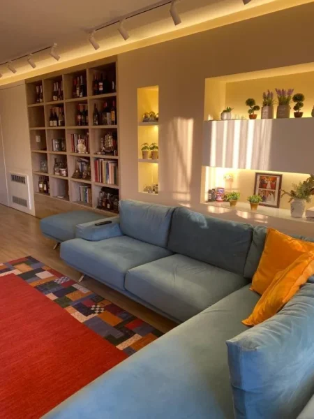 Tirane, shes apartament 2+1+Ballkon Kati 4, 120 m² 220.000 € (Rruga Veli Dedi)