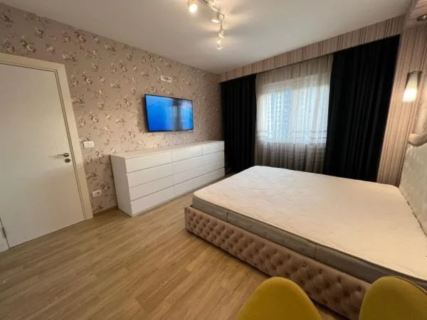 Tirane, shes apartament 2+1+Ballkon Kati 4, 120 m² 220.000 € (Rruga Veli Dedi)