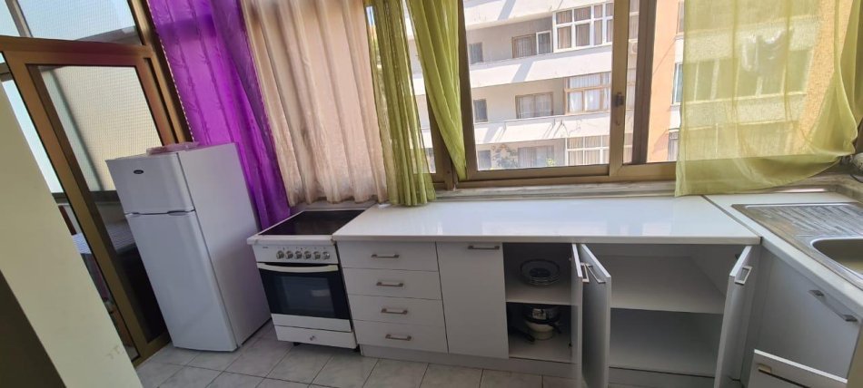 Durres, jepet me qera 2+1 Kati 4, 75 m² 500 € 