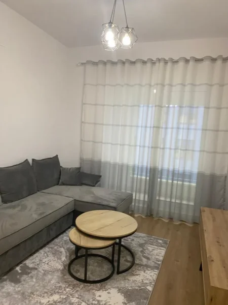 Tirane, jepet me qera apartament 1+1+Ballkon Kati 2, 70 m² 400 € (Pasho hysa)