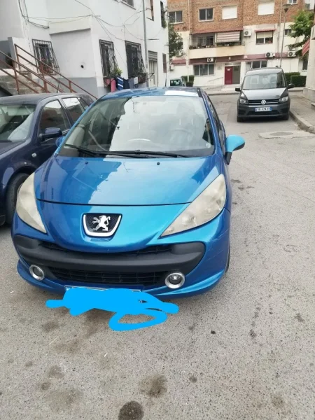 Durres, shes makine Peugeot 207 e 2007 Benzin+Gaz, blu manuale Kondicioner 190.000 km 1.501 €