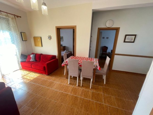 Durres, Apartament 2+1 me qira Kati 3, 78 m² 350 € ( Golem)