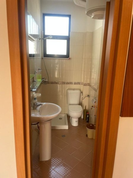 Durres, Apartament 2+1 me qira Kati 3, 78 m² 350 € ( Golem)