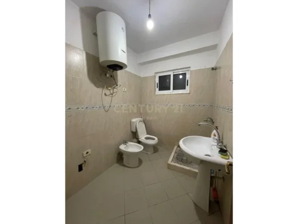Tirane, shitet apartament 2+1 Kati 6, 92 m² 120.000 € (uet)