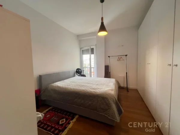 Tirane, jepet me qera apartament 2+1 Kati 3, 76 m² 750 € (bulevardi i ri)
