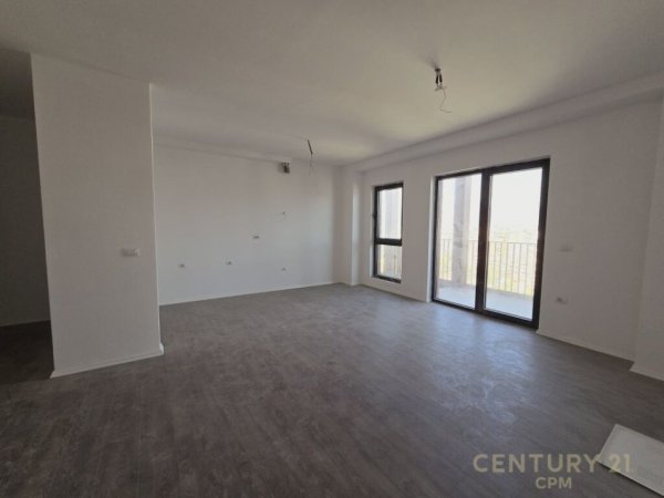 Tirane, shitet apartament 2+1 Kati 13, 118 m² 266.000 € (rruga e kavajes)