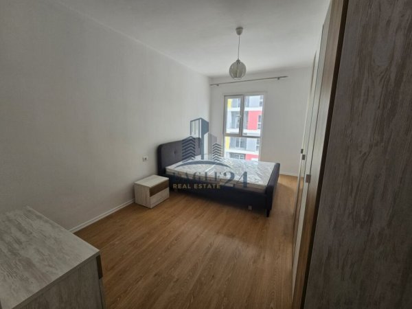 Tirane, jepet me qera apartament 2+1+Ballkon Kati 4, 84 m² 450 € (UNIVERS CITY QTU)