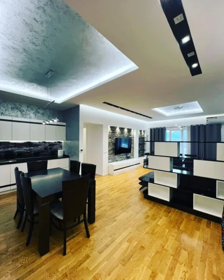 Tirane, shitet apartament 2+1 Kati 5, 116 m² 260.000 € (Kopshti Botanik)
