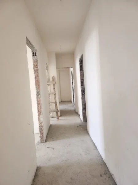 Shqiperi, shes apartament Kati 2, 146 m² 241.700 € (Farke)