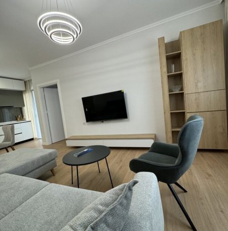 Tirane, jepet me qera apartament 2+1 Kati 6, 120 m² 1.200 € (Rruga e Durrsit)