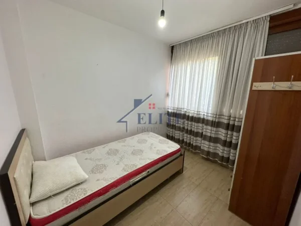 Tirane, jepet me qera apartament 2+1+Ballkon Kati 2, 90 m² 550 € (Sander Prosi)