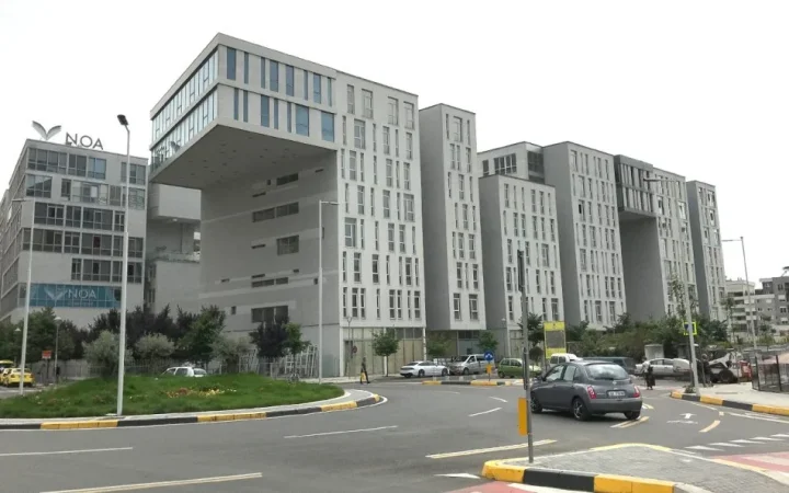 Shqiperi, jepet me qera ambjent biznesi Kati 1, 850 m² 12.000 € 