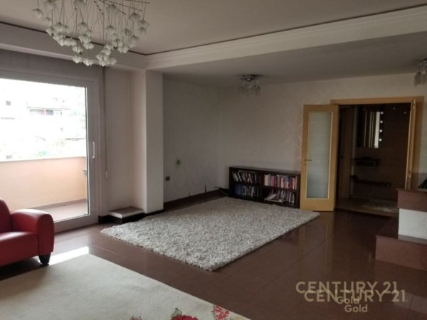 Tirane, shes apartament 4+1+3 , 348 m² 650.000 € (Stadiumi Dinamo)