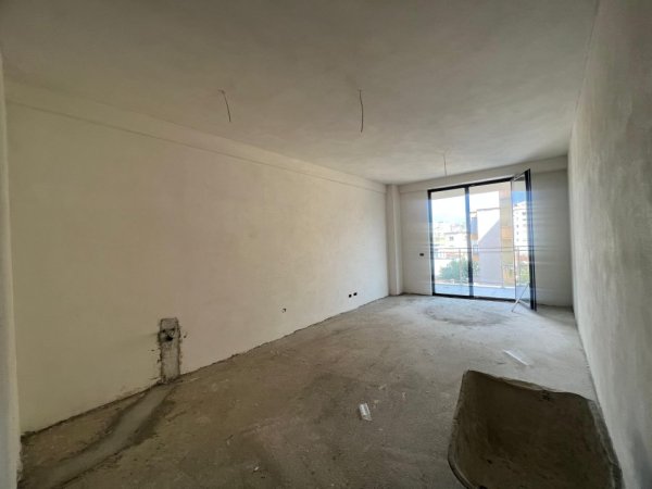 Tirane, shes apartament 2+1+Aneks+Ballkon Kati 1, 113 m² 226.000 € (MINE PEZA)