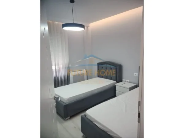 Tirane, jepet me qera apartament 2+1 , 108 m² 750 € (SHKOLLA E BALETIT)