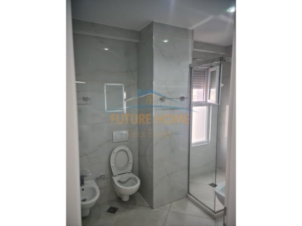 Tirane, jepet me qera apartament 2+1 , 108 m² 750 € (SHKOLLA E BALETIT)