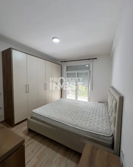 Tirane, shitet apartament 1+1 Kati 1, 86 m² 135.000 € (5 Maji)