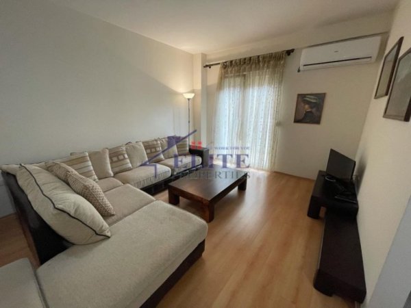 Tirane, jepet me qera apartament 2+1+Ballkon Kati 2, 124 m² 700 € (Myslym Shyri)