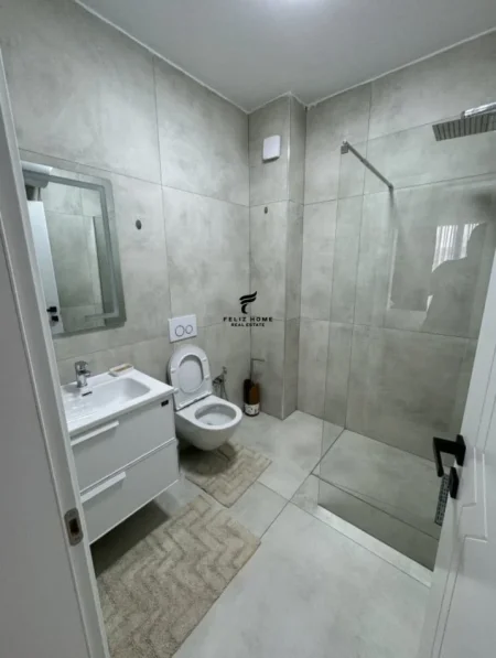 Tirane, jepet me qera apartament 2+1+Ballkon Kati 6, 120 m² 1.200 € (RRUGA E DURRESIT)