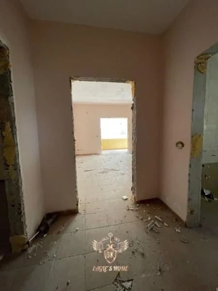 Durres, shitet apartament 2+1+Aneks+Ballkon Kati 1, 84 m² 109.000 € (vollga)