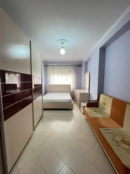 Tirane, jepet me qera apartament 2+1 Kati 2, 100 m² 400 € (Astir)