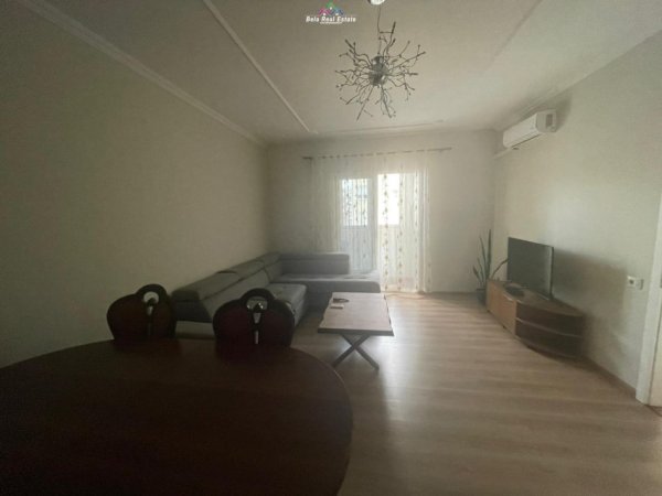 Tirane, jepet me qera apartament 1+1 Kati 4, 70 m² 500 € (Shkolla e Baletit)