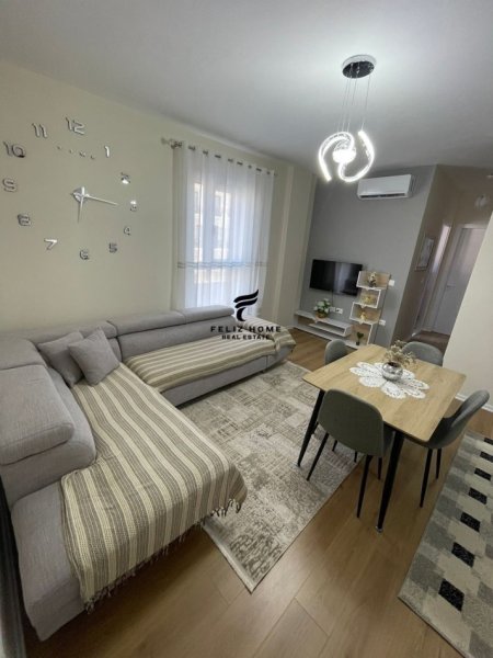 Tirane, jepet me qera apartament 2+1 Kati 8, 110 m² 650 € (DON BOSKO)