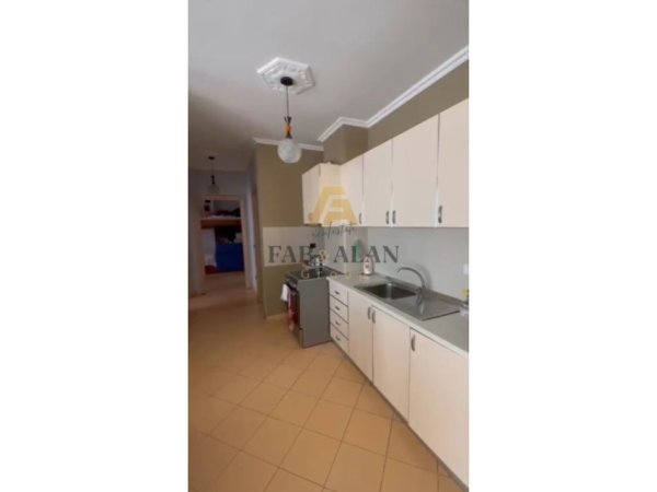 Tirane, shitet apartament 2+1+VERANDE Kati 7, 87 m² 120.000 € (Bulevardi i Ri, Astir)