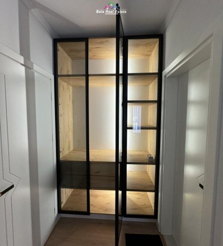 Tirane, jepet me qera apartament 2+1 Kati 3, 145 m² 1.400 € (RRUGA E DURRESIT)
