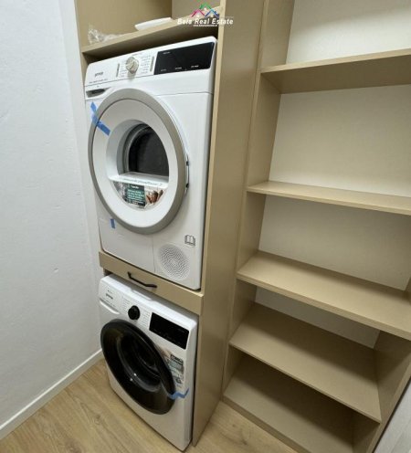 Tirane, jepet me qera apartament 2+1 Kati 3, 145 m² 1.400 € (RRUGA E DURRESIT)