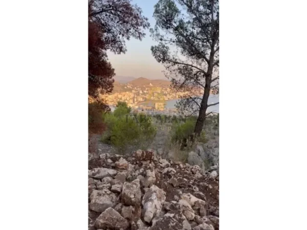 Sarande, shitet truall , 320 m² 75.000 € (Sarande)