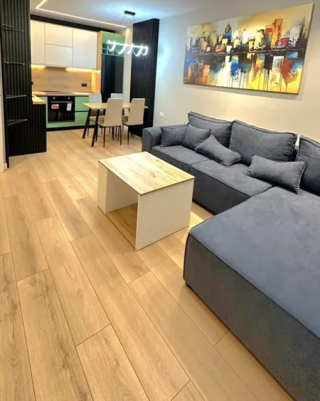 Tirane, shitet apartament 2+1 , 87 m² 142.000 € (Laprake)