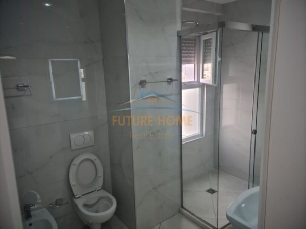 Tirane, jepet me qera apartament 2+1 Kati 7, 108 m² 750 € (Shkolla e Baletit)