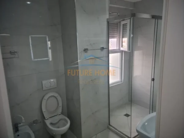 Tirane, jepet me qera apartament 2+1 Kati 7, 108 m² 750 € (Shkolla e Baletit)