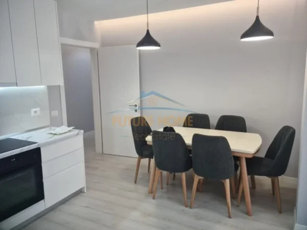 Tirane, jepet me qera apartament 2+1 Kati 7, 108 m² 750 € (Shkolla e Baletit)