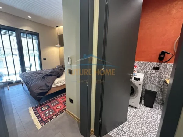 Tirane, jepet me qera apartament 1+1 Kati 2, 73 m² 900 € (Kompleksi Delijorgji)
