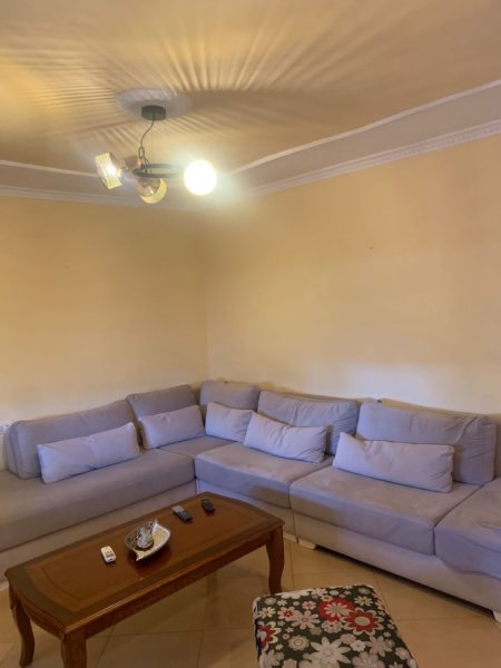 Tirane, jepet me qera apartament 2+1+Ballkon Kati 2, 75 m² 550 € (Myslym shyr , te tregu cam)