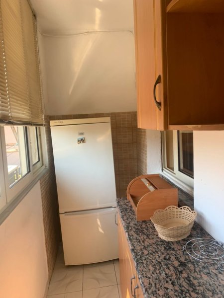 Tirane, jepet me qera apartament 2+1+Ballkon Kati 2, 75 m² 550 € (Myslym shyr , te tregu cam)