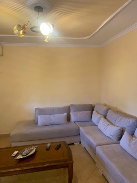Tirane, jepet me qera apartament 2+1+Ballkon Kati 2, 75 m² 550 € (Myslym shyr , te tregu cam)