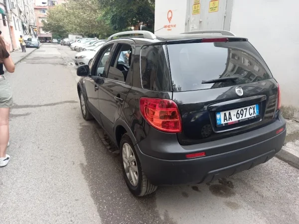 fiat sedici 1,9 nafte,4x4 viti 2010, 226.000 km cmimi 5500 €