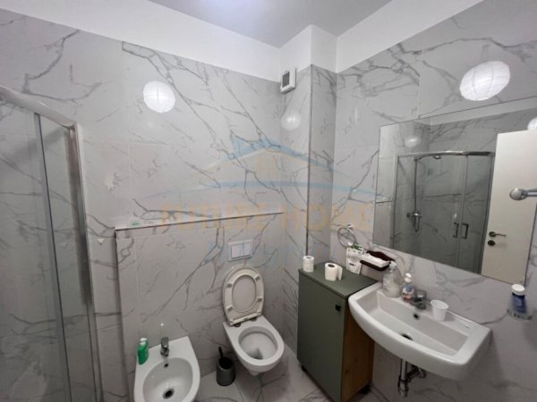 Tirane, jepet me qera apartament 1+1 Kati 4, 70 m² 600 € (Dritan Hoxha)