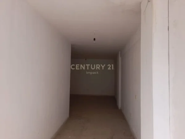 Tirane, shitet apartament 2+1 Kati 8, 95 m² 105.000 € (astir)
