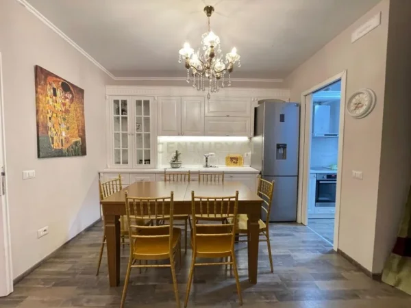 Apartament 2+1+2 me qira në Liqen të Thatë, Tiranë - 950€ | 114 m² Neom100392