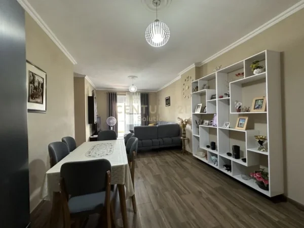 Tirane, shitet 2+1+Ballkon Kati 6, 103 m² 140.000 € (Astiri)