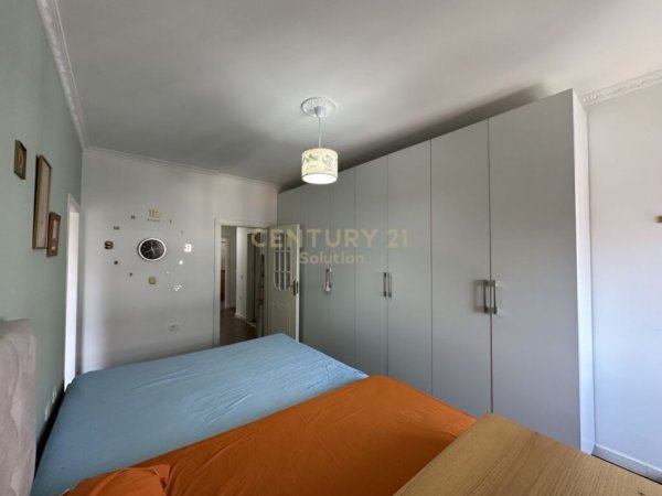 Tirane, shitet apartament 2+1+Ballkon Kati 7, 97 m² 127.000 € (Unaza e re)